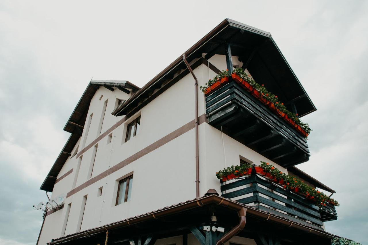 Popasul Transilvania Piatra Fantanele Exterior photo