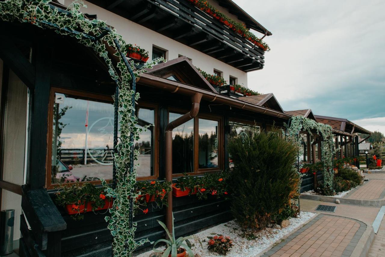 Popasul Transilvania Piatra Fantanele Exterior photo