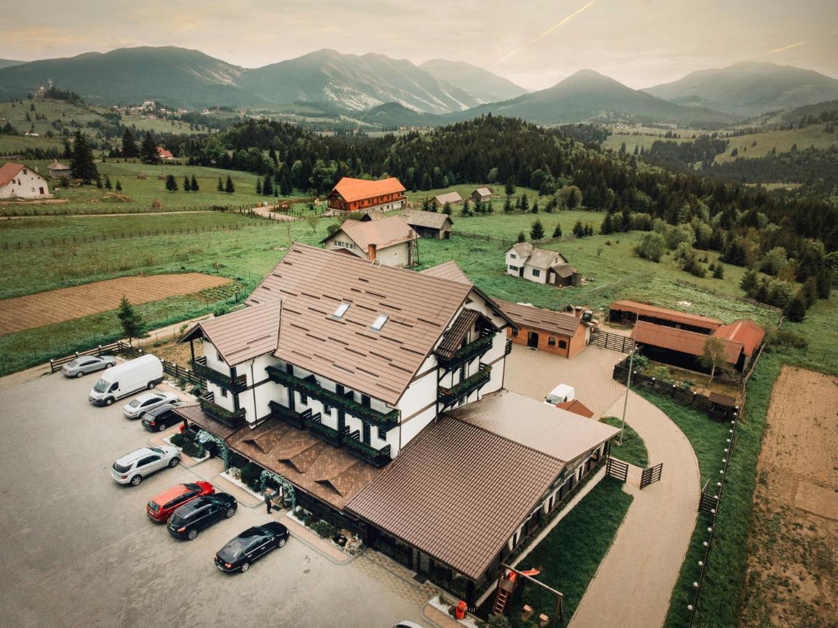Popasul Transilvania Piatra Fantanele Exterior photo