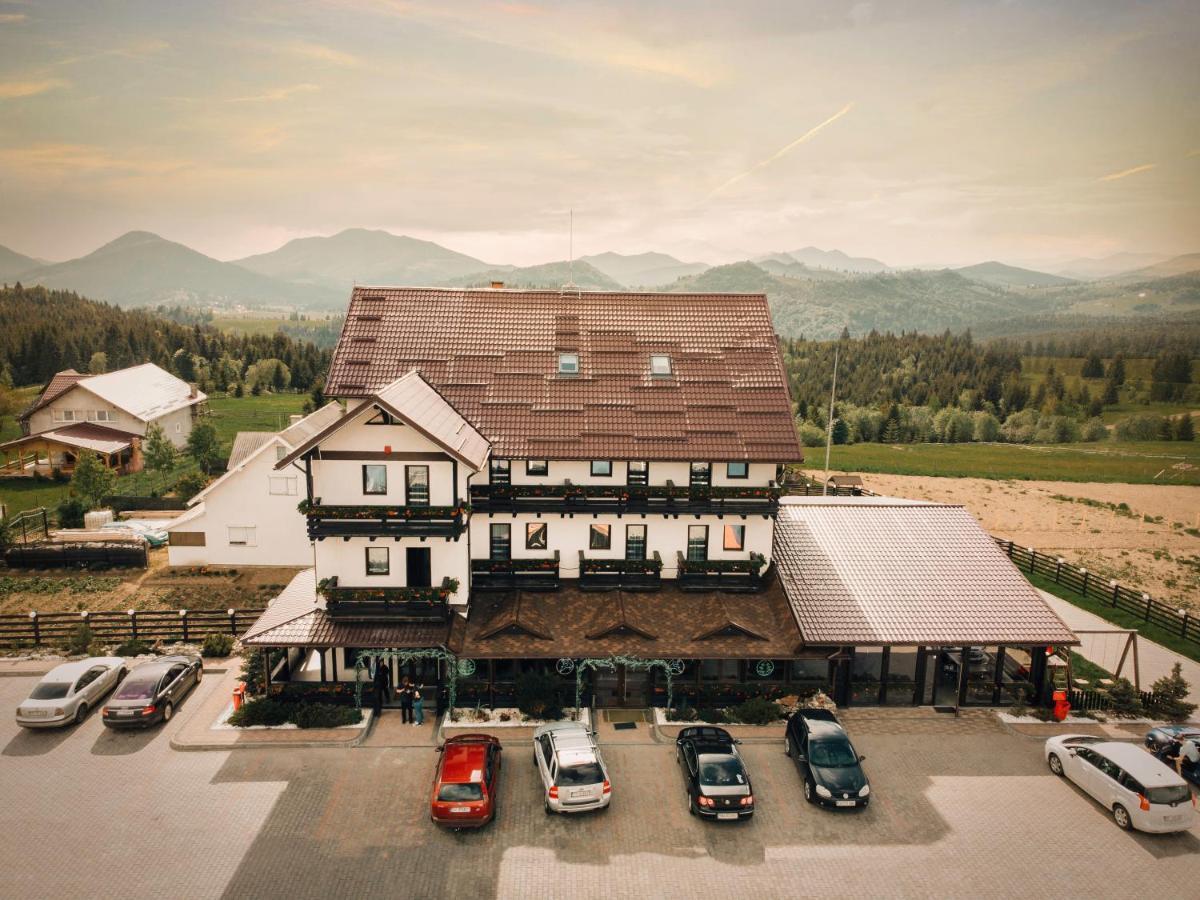 Popasul Transilvania Piatra Fantanele Exterior photo